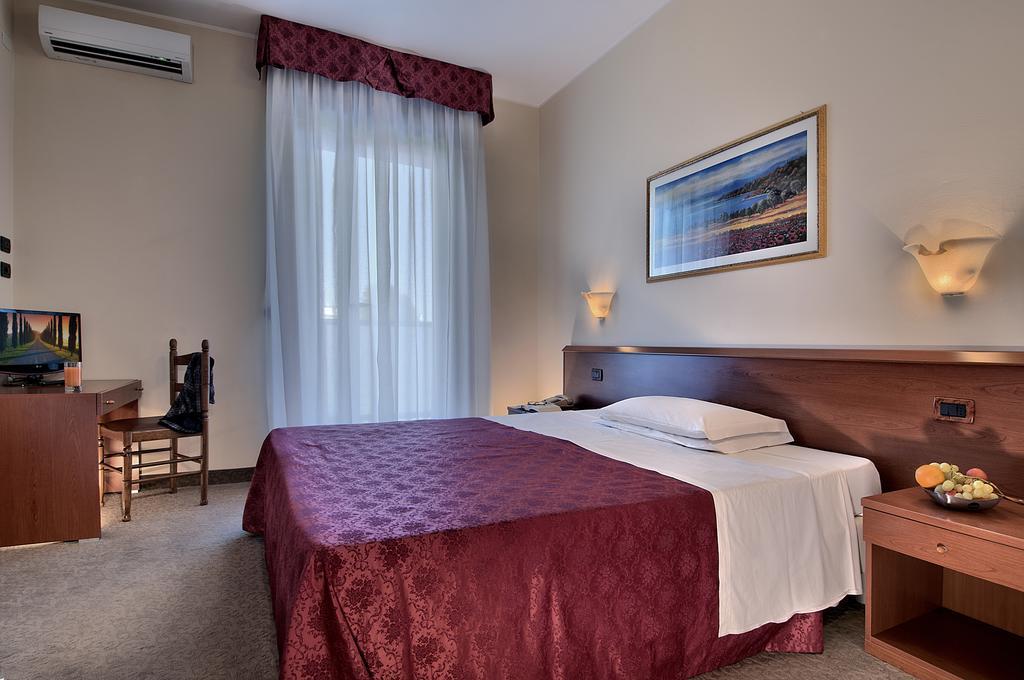 Hotel Terme Belsoggiorno 아바노테르메 외부 사진