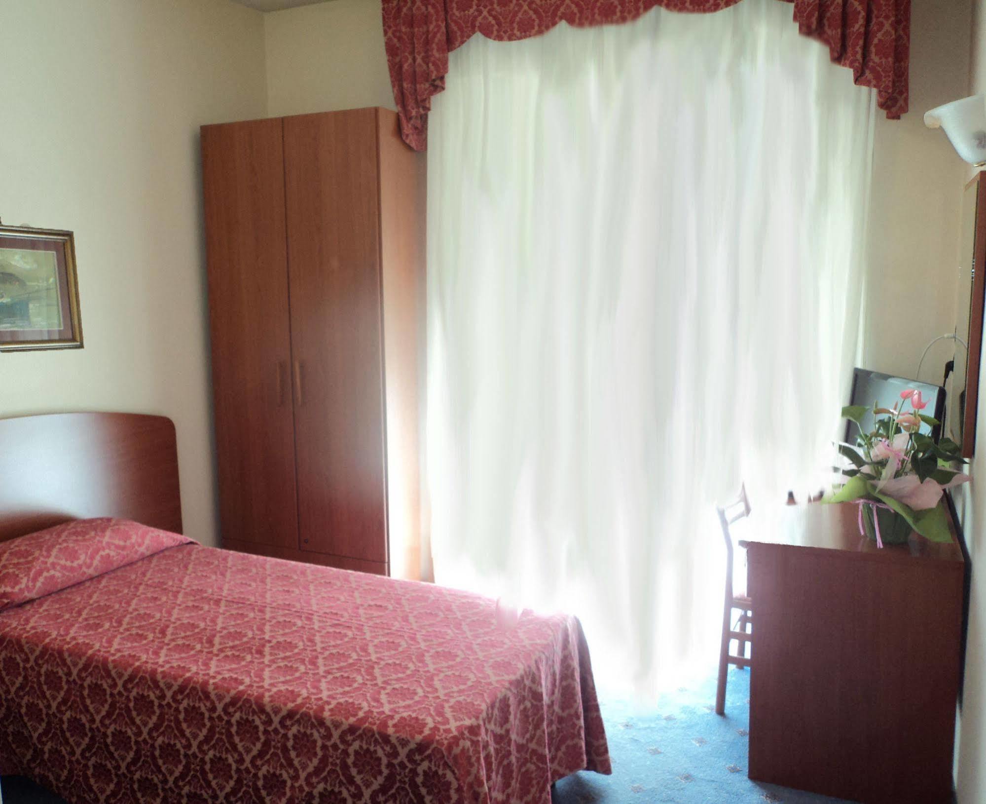 Hotel Terme Belsoggiorno 아바노테르메 외부 사진
